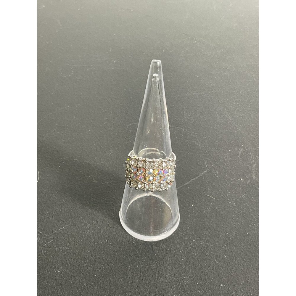 Vintage-Style Silver Ring With Multicolor Rhinestones Fashion Statements